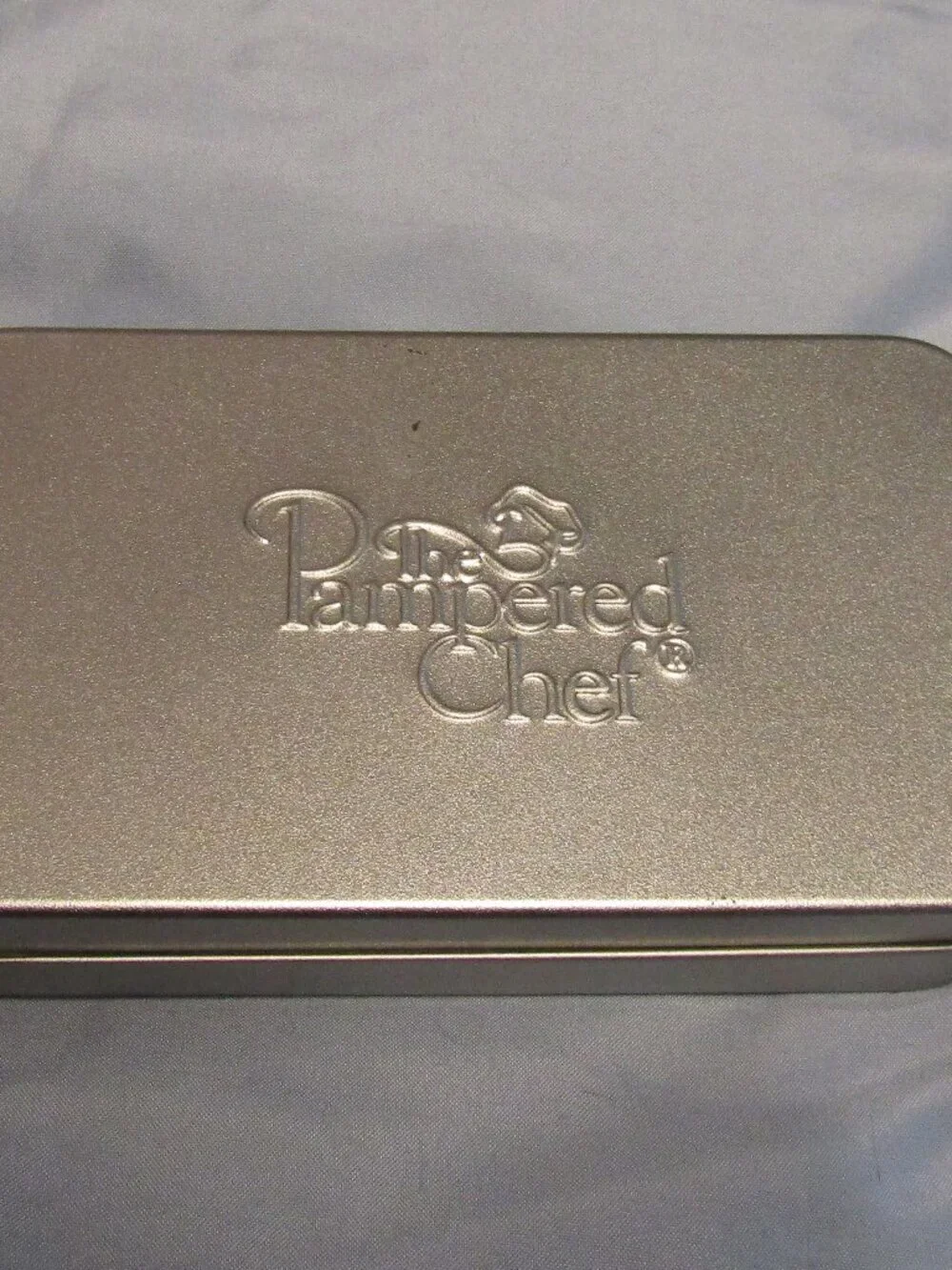 UNUSED Pampered Chef Creative 8 Mini Cookie Cutters Set In Storage Tin Vintage